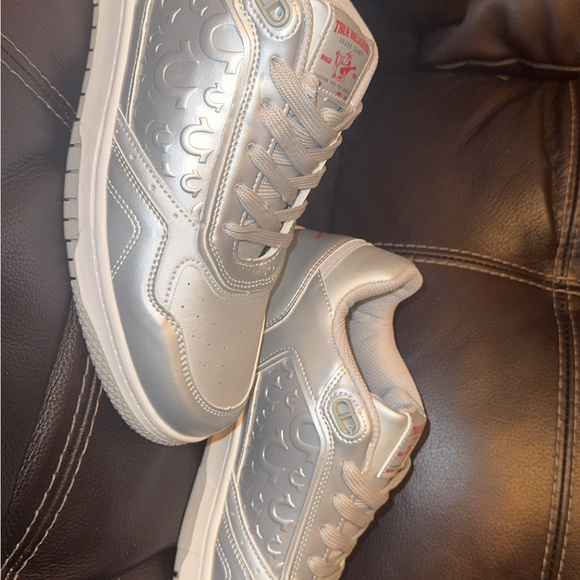 True Religion Jones Sneakers - Picture 3 of 4